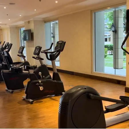 Extremeli Suites - Monarch-3